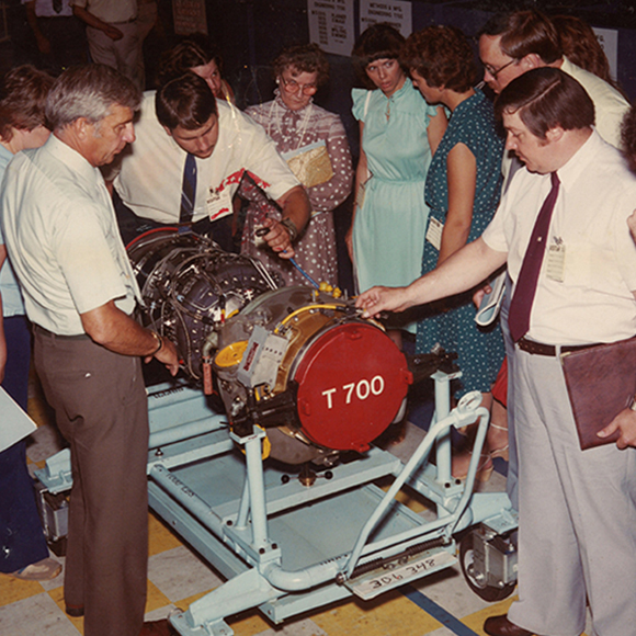 AboutUs-EmployeesT700Engine
